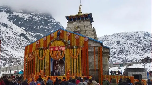 केदारनाथ धाम के कपाट खुले: ‘हर-हर महादेव’ के जयकारों की गूंज; सीएम धामी भी पहुंचे