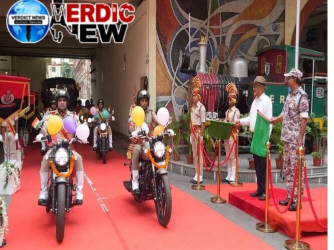 आईजी ए.एन. सिन्हा की मौजूदगी में ईस्टर्न रेलवे में आरपीएफ का बेड़ा हुआ मजबूत, दस नई मोटरसाइकिल और सुरक्षा बस शामिल महाप्रबंधक मिलिंद के. देउस्कर ने हरी झंडी दिखाकर किया रवाना, गश्त और त्वरित कार्रवाई को मिलेगी रफ्तार