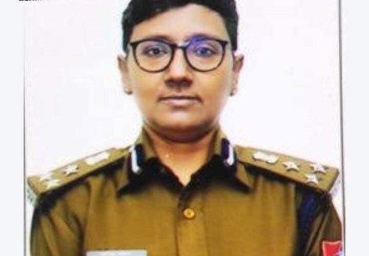 रेलवे बोर्ड का बड़ा फैसला: सारिका मोहन बनीं एमसीएफ की आईजी-कम-पीसीएससी पूर्व में झांसी मंडल की वरिष्ठ मंडल सुरक्षा आयुक्त रह चुकी हैं सारिका मोहन राष्ट्रपति की मंजूरी के बाद आदेश जारी, एमसीएफ रायबरेली में एसए ग्रेड में करेंगी कार्य रेलवे बोर्ड में डीआईजी/स्थापना पद से स्थानांतरण, कार्यभार ग्रहण करने की तारीख बाद में होगी तय